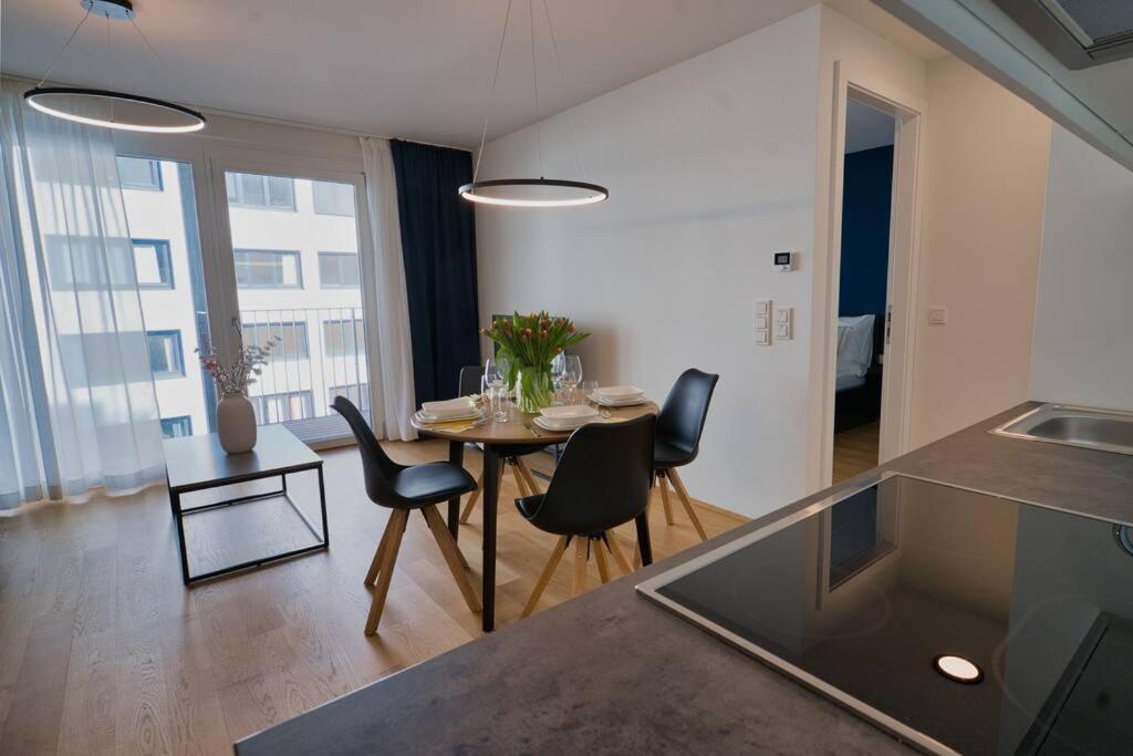 Modern Apartment Near Stadtpark ウィーン エクステリア 写真