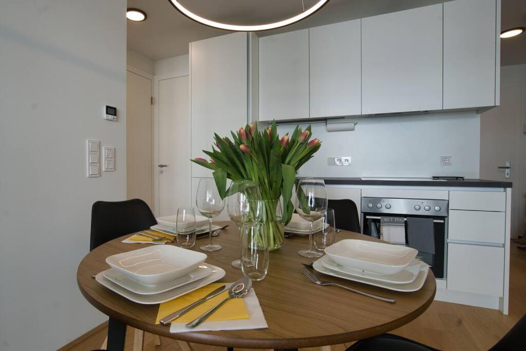 Modern Apartment Near Stadtpark ウィーン エクステリア 写真