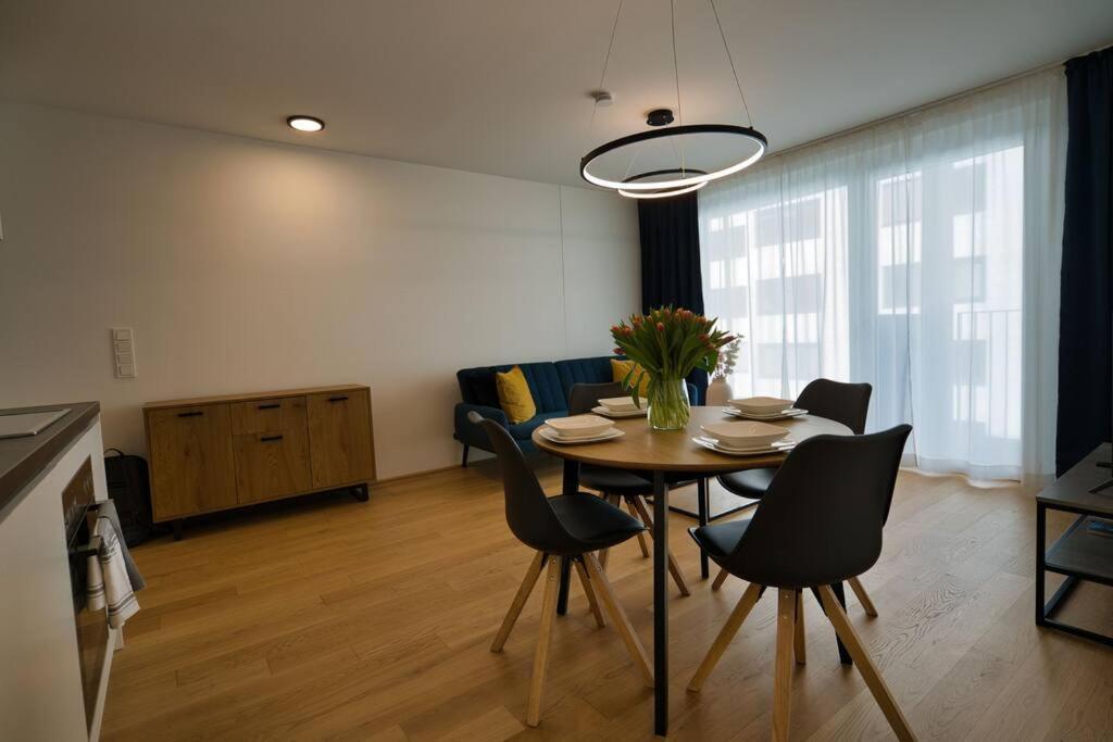 Modern Apartment Near Stadtpark ウィーン エクステリア 写真