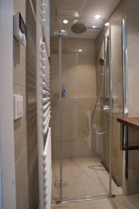 Modern Apartment Near Stadtpark ウィーン エクステリア 写真