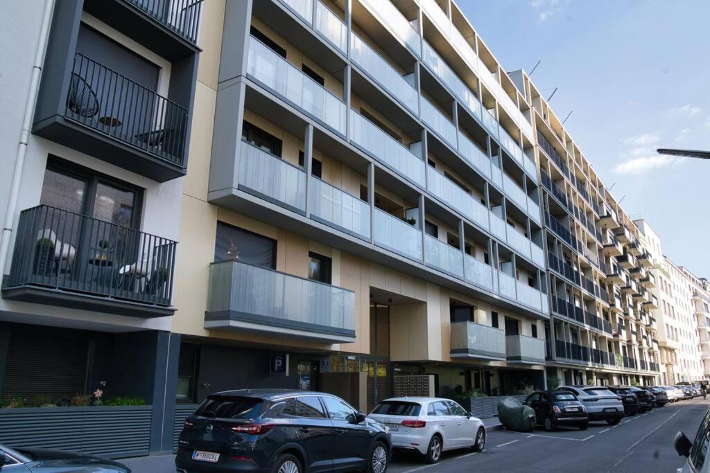 Modern Apartment Near Stadtpark ウィーン エクステリア 写真